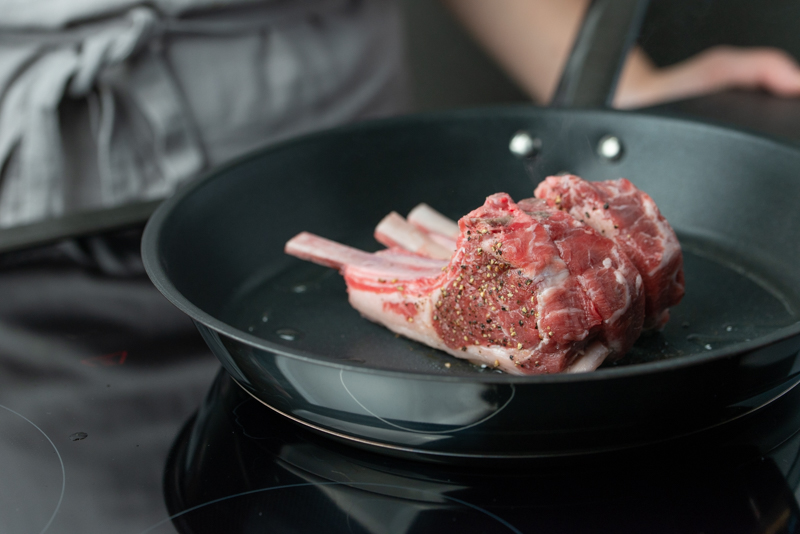 【プロトン凍結】生ラムチョップステーキ/1本120g～/真空パック