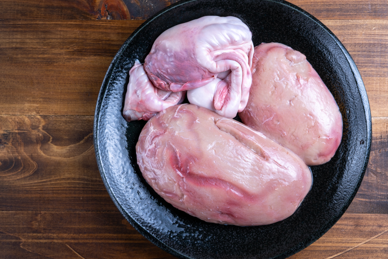 [羊の睾丸1個407g-422g]　