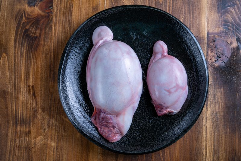[羊の睾丸1個300g～大量注文の対応もできます。お問い合わせください。　
