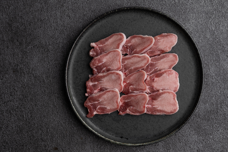 「ラムタンスライス/皮付き/冷凍真空パック」